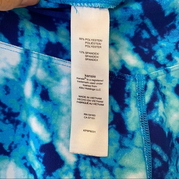 Tie Dye Blue and White 3/4 length leggings - Picture 5 of 6